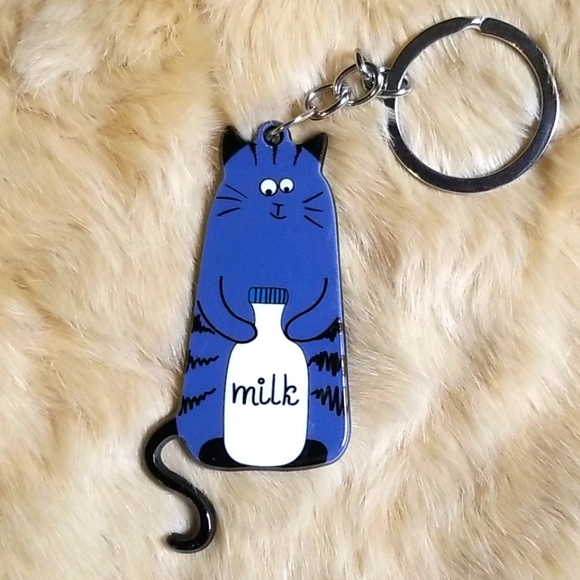 3 for $15 Adorable Cat With Milk Bottle Keychain - Picture 2 of 3